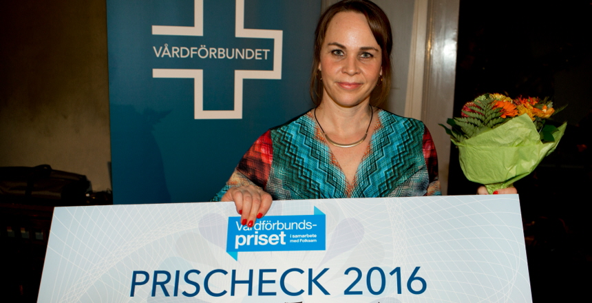 Linda Jervidal med prischeck